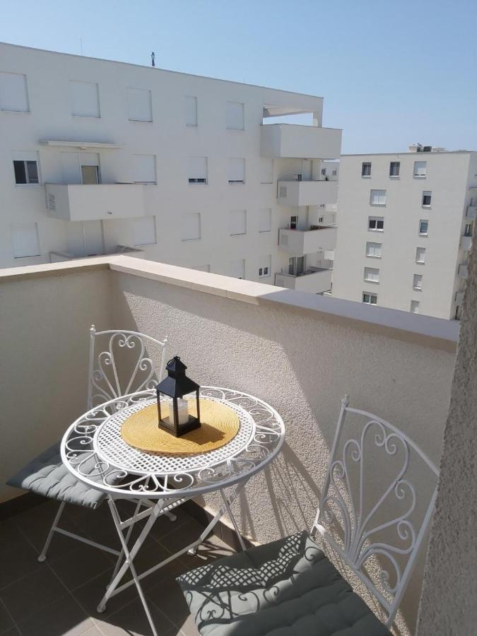 Apartman Ana Iadera With Balcony And Parking Ζαντάρ Εξωτερικό φωτογραφία